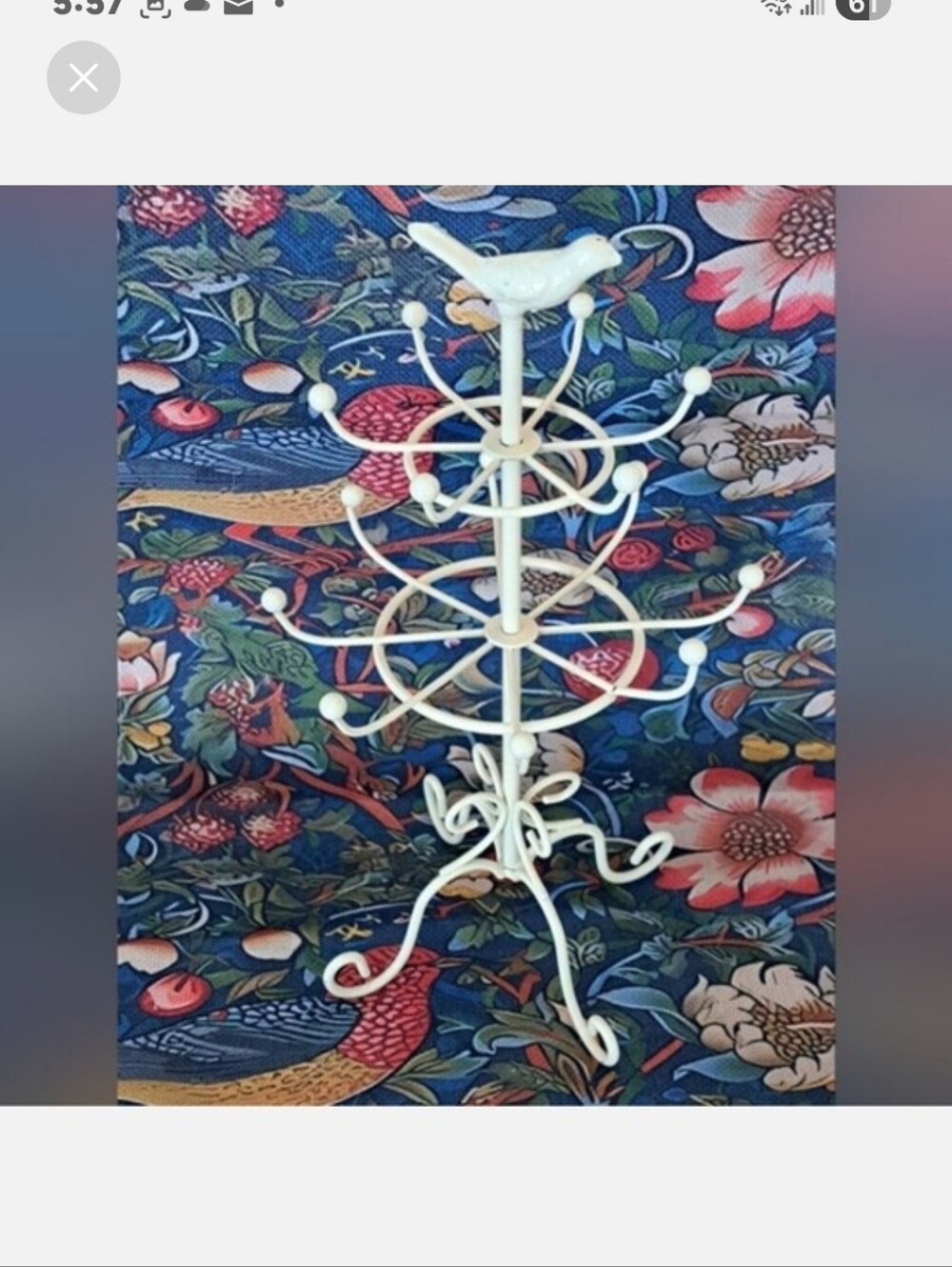 ❤️6/$16❤️Vintage White Metal Jewellery Stand - 12 Inch
